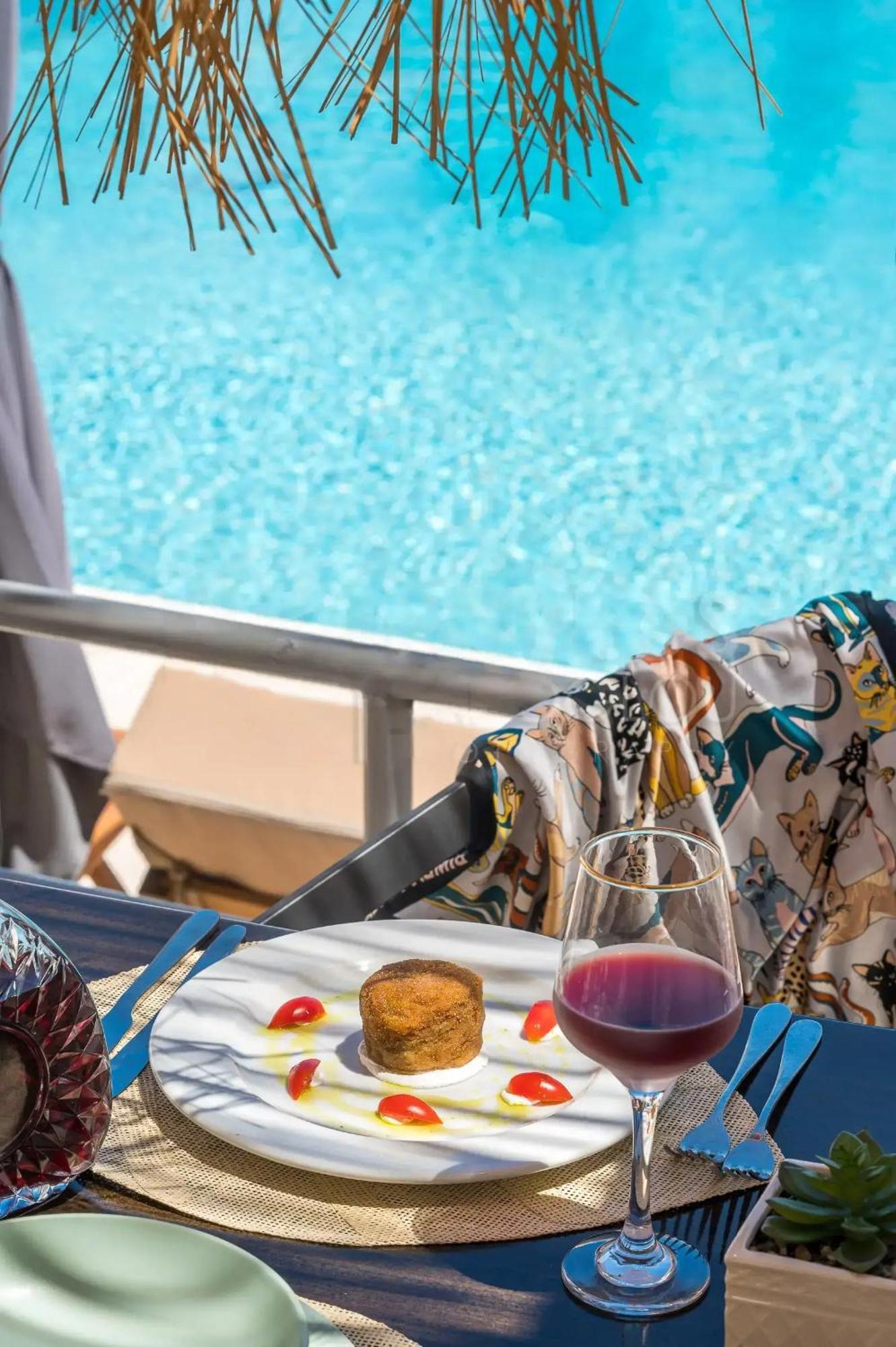 Cretan Seaside Boutique Hotel Hersonissos  Bagian luar foto